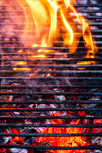 木炭烧烤烧烤架户外的高清图片