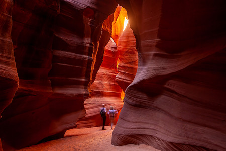 卡通素材佩奇佩奇亚利桑那羚羊峡谷景观红色光束石头编队旅行洞穴旅游风景地标假期背景