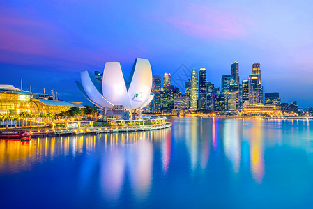 新加坡市中心天线码头建筑学景观城市日落天际建筑全景港口反射背景图片