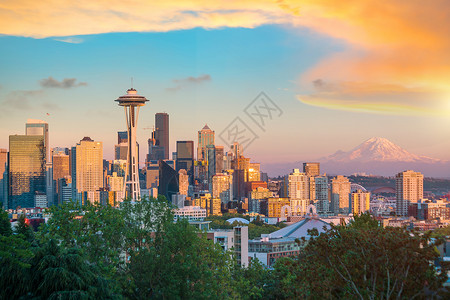 西雅图天际线蓝色的全景高清图片