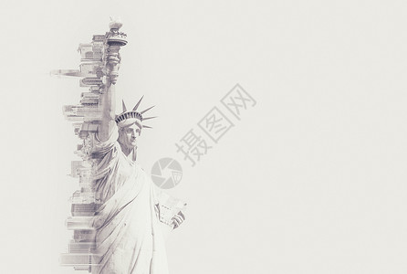 双从曝光自由女神像和有适应空间的纽约新天空线的双曝光图像 Tone 图像调色国家黑与白纪念碑旅行女士自由雕像地标摩天大楼背景