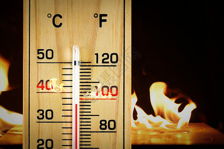 近身木制温度计 孤立的白色背景红色预报季节温度玻璃太阳环境乐器天空气象热浪高清图片素材