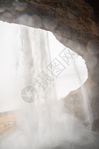冰与火之国冰岛Skogafos从冰岛顶端的瀑布喷雾背景
