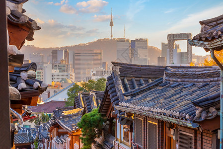 韩国首尔的村地标房子村庄旅行建筑学游客日落历史性天际日出背景图片