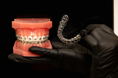 死神黑崎一护牙套在下巴牙牙上的口罩和牙齿模型个人技术工具实验室治疗微笑牙医保健化妆品手术背景