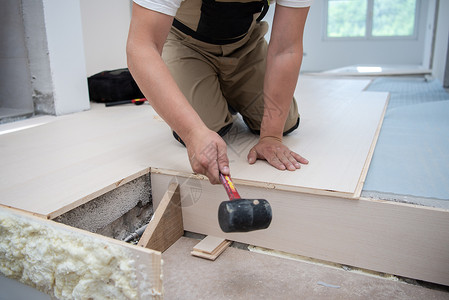 建造木匠层压建筑高清图片