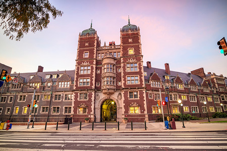 宾夕法尼亚大学教育旅行建筑学意义机构学习观光建筑城市四边形背景图片