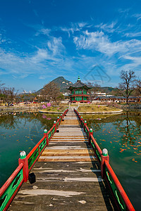 汉城湖景福宫池塘高清图片
