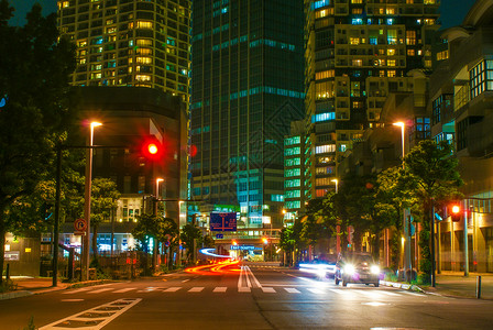 横滨米那托米拉伊夜景摩天大楼景观小镇时尚城市建筑群高清图片