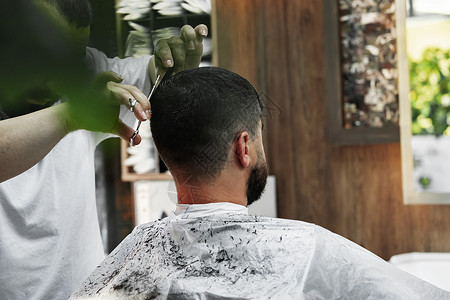 男客户理发店理发师理发服务职业男性男人治疗剪刀美容师工具胡须店铺切割高清图片素材