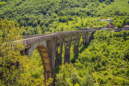 黑山桥吸引力伊杜尔高清图片