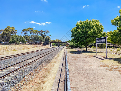 凯文·凯利澳大利亚维多利亚州格伦罗万历史分区团伙街道建筑学围城历史性指示牌国家火车建筑火车站背景
