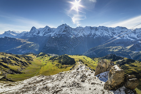 瑞士雪朗峰瑞士伯尔尼瑞士阿尔卑斯山的景象瑞士冰川翠菊雪山耀斑天空文化地区地标假期高地背景
