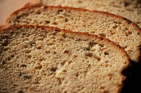 三片面包食物饮食宏观小麦背景图片