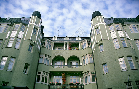 绿色公寓楼建筑背景图片