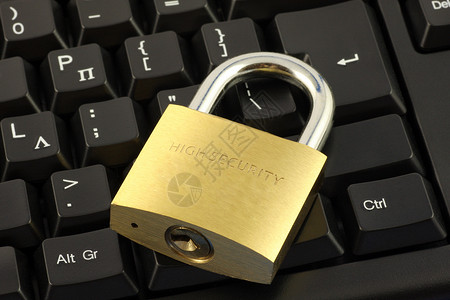 计算机安全网络防火墙挂锁概念技术黑色键盘风险密码互联网个人电脑高清图片素材