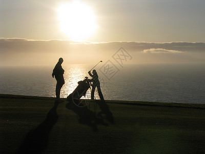 高尔夫和她的凯迪拉克背景图片