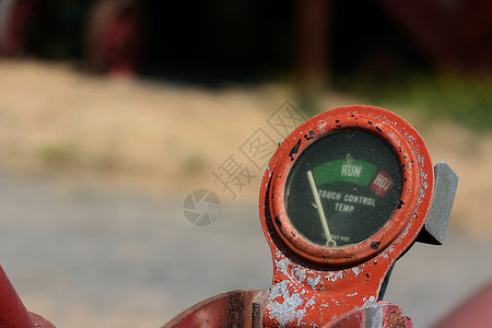 马尼米跑步注意力温度拖拉机控制蒸汽危险预防背景图片