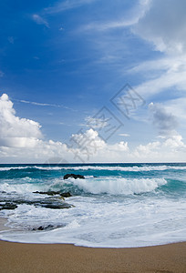 美丽的海滩 海浪大旅行冲浪太阳蓝色风景阳光假期海岸线地平线晴天背景图片
