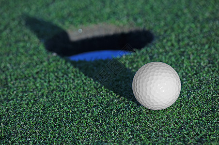 特写杯子宏观娱乐假期测量高尔夫球竞赛运动绿色草地高清图片