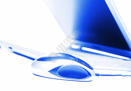 膝上型计算机和鼠用笔记本电脑网络机动性老鼠互联网白色蓝色技术背景图片