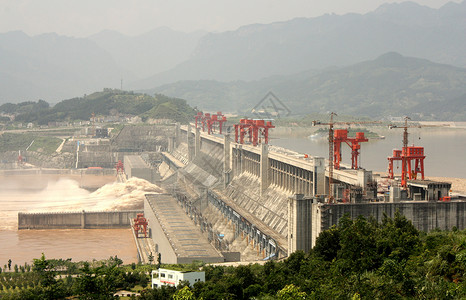 张三疯奶茶店三峡谷大坝背景