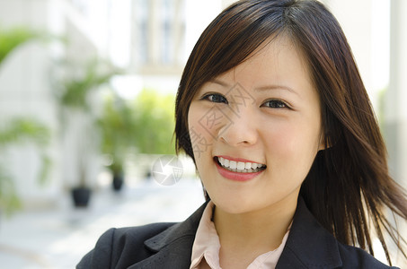 亚裔女性亲热幸福女孩学生人士商务头发女士情感教育高清图片