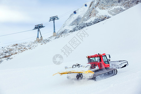 拉克索尔白色的雪犁高清图片