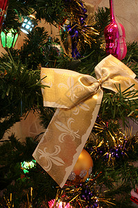 圣诞树装饰火花小玩意儿背景图片