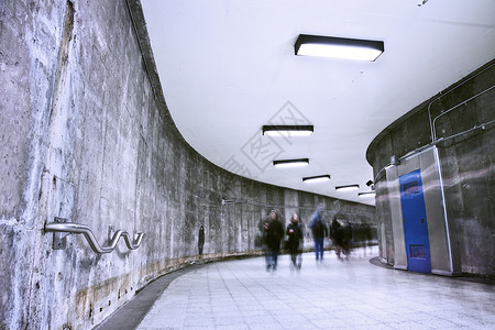 地下Grunge地铁走廊     高峰时间高清图片