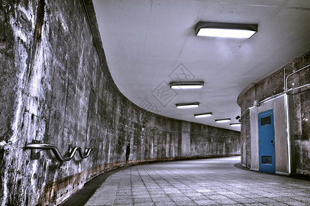 Grunge 地铁走廊高清图片