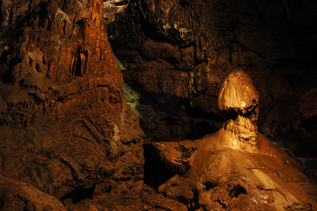 克孜尔石窟乌克兰克里米亚红洞穴(Kizilkoba)的“蘑菇”石膏背景