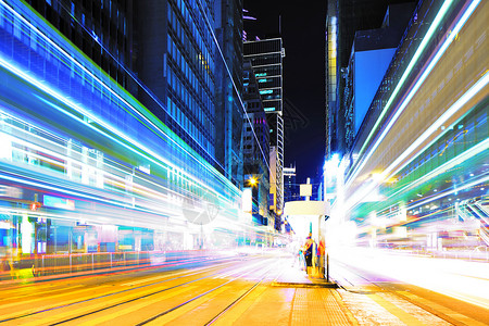 夜间城市交通街道市中心运输背景图片