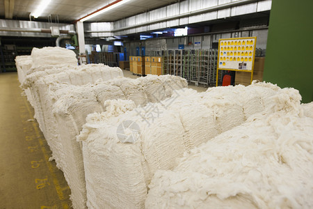 旋转工厂对棉花材料的浏览情况工业建筑服装生产命令水平机械团体组织纺织品生的高清图片素材