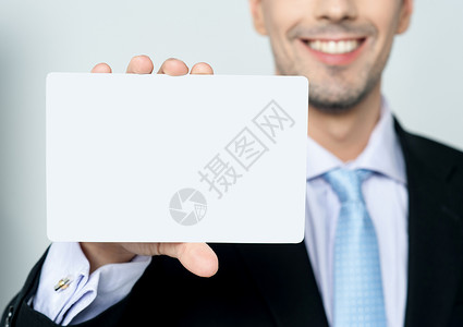 红蓝商务名片展示名片的男子营业员商务老板生意人男性人士秘书公司卡片商业背景