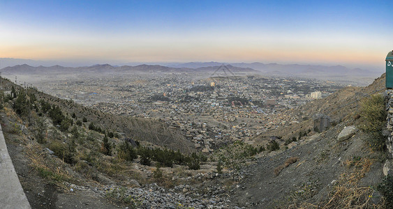 喀布尔干旱太阳日落沙漠风景全景城市水平景观首都背景