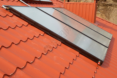 屋顶上的太阳能系统力量车站阳光太阳活力晴天建筑开关生态电气背景图片