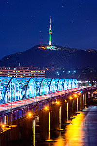 南韩汉河的东杰克大桥和首尔塔市中心城市风景 在韩国首尔汉河上空铜雀旅行景观吸引力地标交通建筑物城市全景游客背景图片