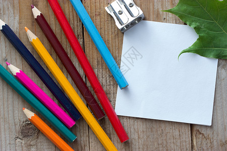 素材兔文档器学校概念草图蜡笔木头工具小样教育艺术铅笔艺术家床单背景
