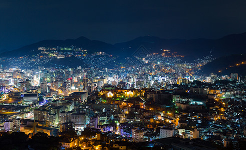 晚上在日本长崎天际背景图片