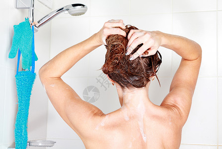 洗头健康白种人图片素材