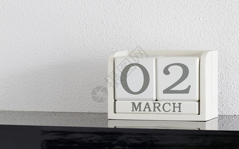 最后2天白区块日历目前日期3月3日和3月白色反射假期黑色死亡框架节日历史派对会议背景