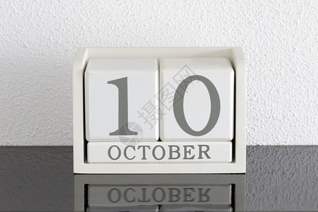 10月2日白区块日历目前日期 10月10日和死亡假期白色黑色反射会议历史节日派对框架背景