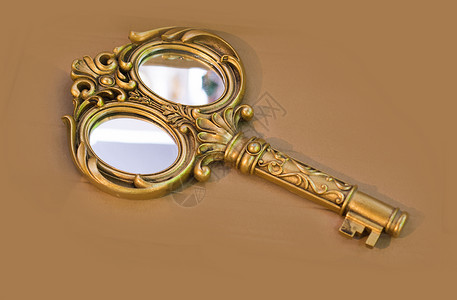 金色样式带有镜像的重样式金色密钥金属秘密稻草房子安全商业背景钥匙背景
