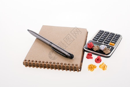 计算器 折叠纸 授粉笔和螺旋笔圆珠笔空白日记笔记本铅笔活页背景图片