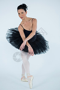 美丽的芭蕾舞演员现代舞联系高清图片