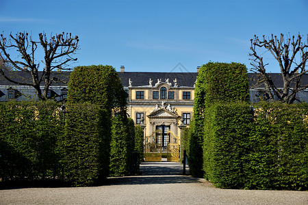 花园的美术馆 在汉诺威配有箱套和金门高清图片