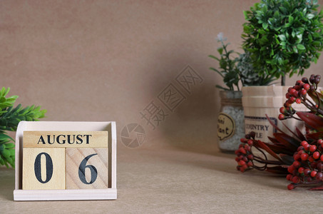 8月6日生日纪念日工作季节办公室日历礼物立方体学习假期背景图片