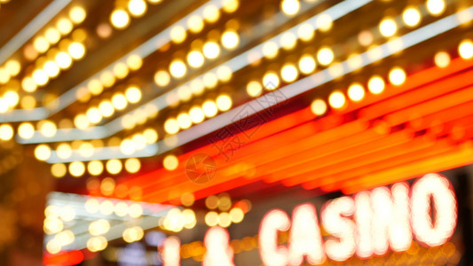 大西洋城位于美国拉斯维加斯的模糊的复古赌场装饰展露式摘要结束 Freemont街上闪烁着发光的古董时装灯泡 在弗朗蒙特街混合线条坡度霓虹背景