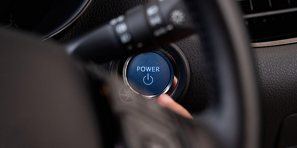 光按钮素材女人按下发动机启动按钮点火开关蓝色控制圆圈奢华车辆活力汽车引擎技术手指背景
